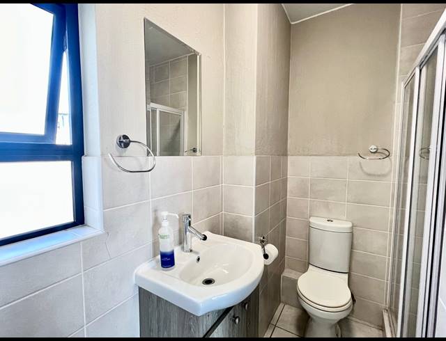 2 BEDROOM APARTMENT FOR SALE IN BARBEQUE DOWNS